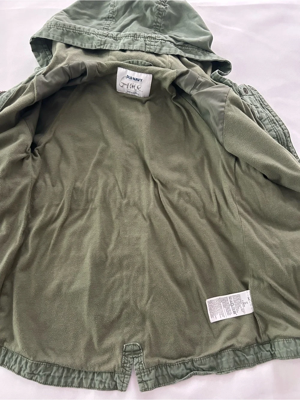 Set of 2 girls jackets, size 5T pink full zip fleece & green hooded lined jacket